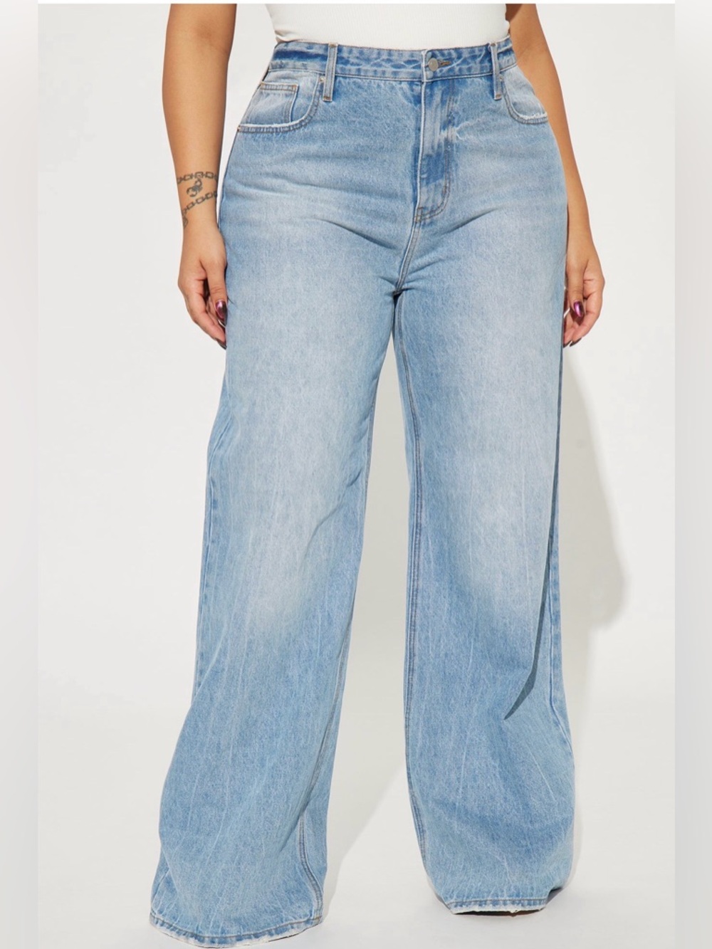 NWOT Light Blue High-Rise Wide Leg Jeans - Picture 2 of 3